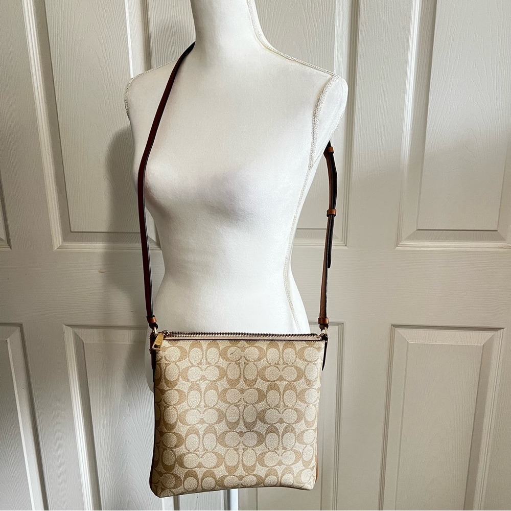 Coach Rowan File Bag Signature Canvas Crossbody Khaki Saddle C1554 - Picture 4 of 14